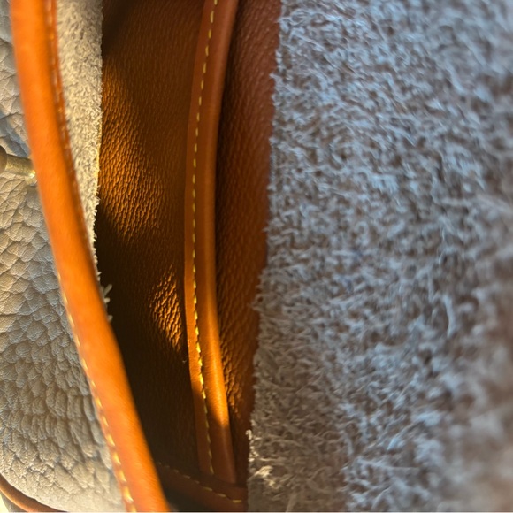 Vintage Dooney & Bourke Small Crossbody Bag Purse Pebbled Leather Tan - Picture 5 of 5